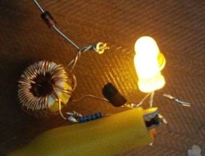 焦耳小偷电路榨干每一节废旧干电池- 电池管理- 电子工程世界网