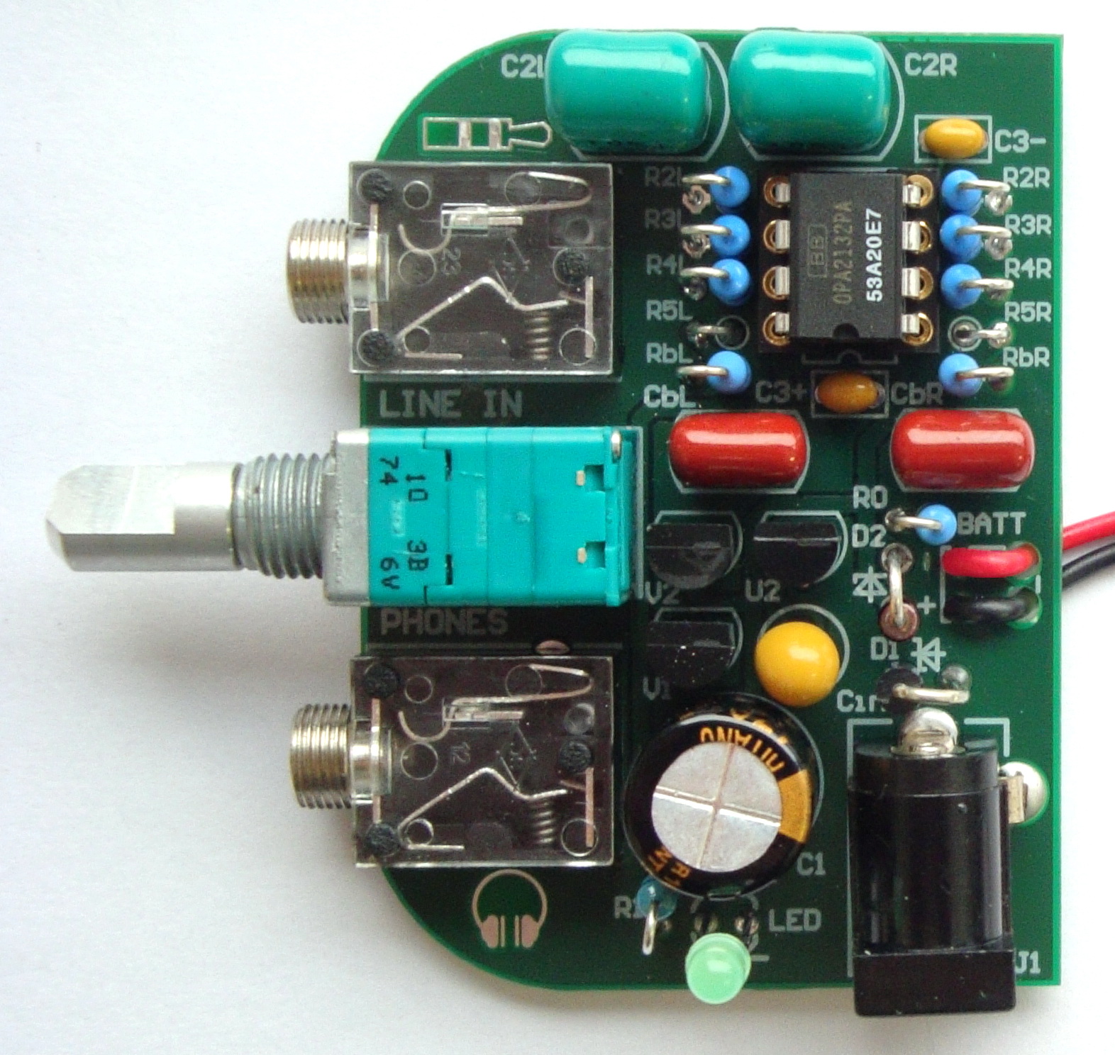 High-fidelity headphone amplifier High-fidelity headphone amplifier