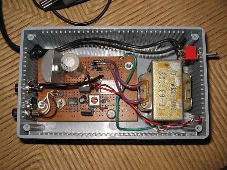 Small amplitude modulation transmitter
