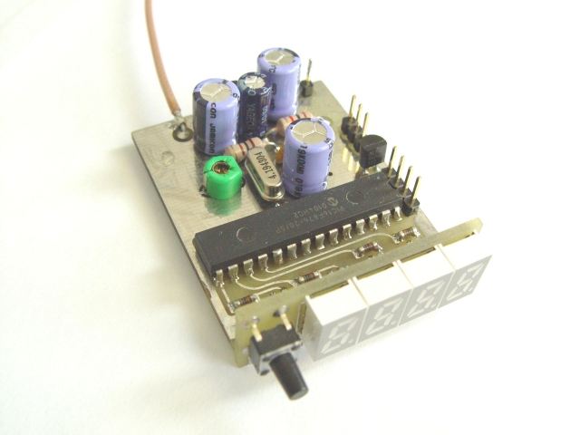 PIC频率计与电压表