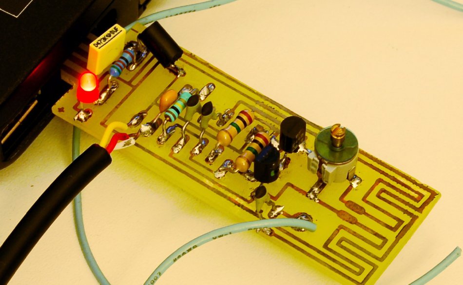 USB Mono FM Transmitter USB mono FM transmitter