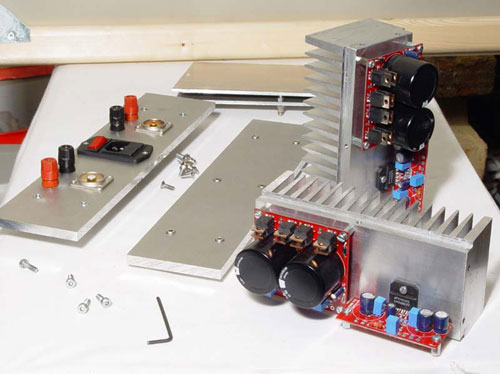 LM3886 power amplifier with custom chassis