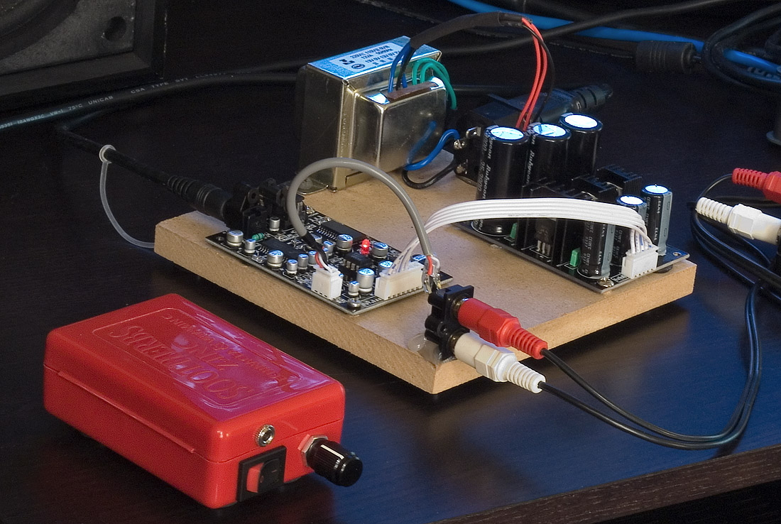 DS1802立体声数字音量控制器