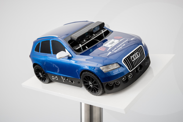 Audi Q5 1:8 Model Car