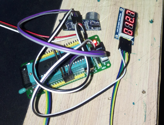 STC89C52RC MCU Ultrasonic Distance Measurement Program