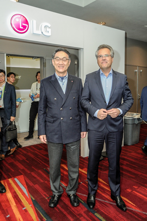 blob.png?imageView2/2/w/550