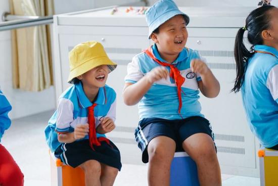 1540349099943029.png?imageView2/2/w/550 234.png?imageView2/2/w/550