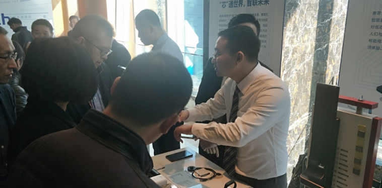 1545104631402223.png?imageView2/2/w/550 图片.png?imageView2/2/w/550