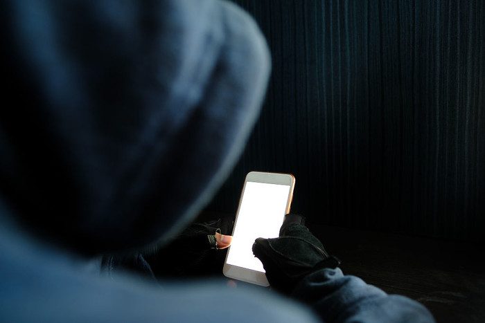 小心！这些漏洞可以拦截电话并追踪你的位置