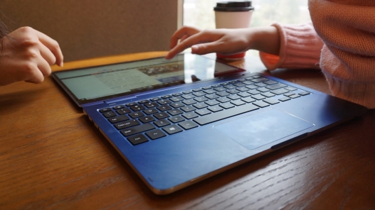 C:\Users\Farrah\AppData\Local\Temp\WeChat Files\f43082141b950a265779260cb839fda.jpg?imageView2/2/w/550