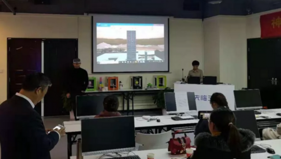 前沿观察:“VR/ AR联姻教育”将成新常态,教育信息化改革何去何从? 前沿观察:“VR/ AR联姻教育”将成新常态,教育信息化改革何去何从?