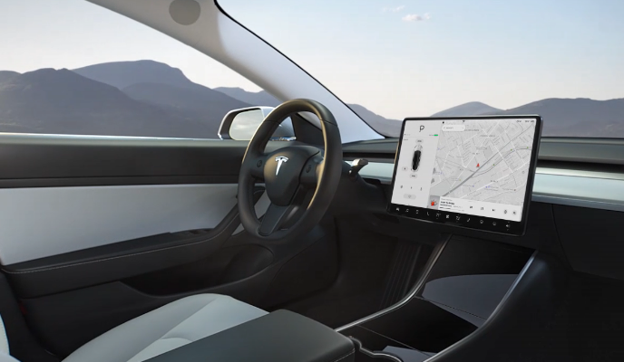 黑科技，前瞻技术，自动驾驶，特斯拉自动驾驶,特斯拉变道探测,特斯拉红灯探测，特斯拉软件升级，汽车新技术