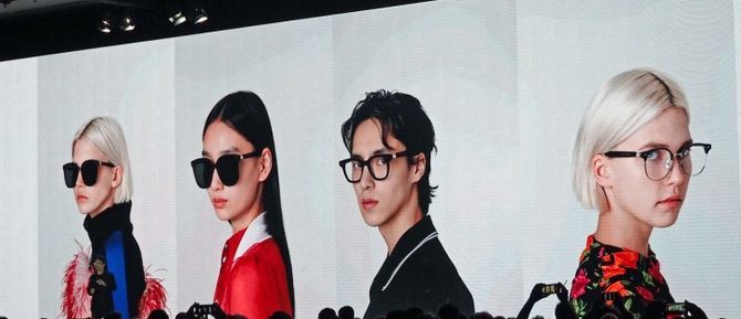 Huawei has released smart glasses! Yu Chengdong wore them for the first time and netizens turned them into emoticons