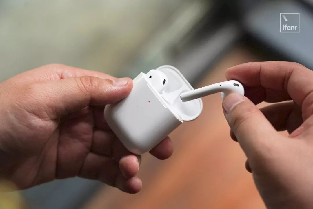 下一代AirPods，或许可以从助听器里找到灵感