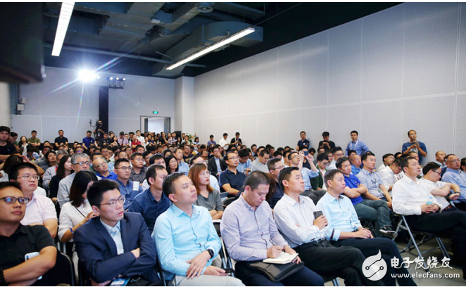 全球首款车规级双频高精度定位模组发布