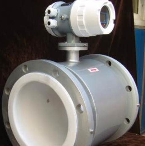 选用电磁流量计时需要考虑哪些因素