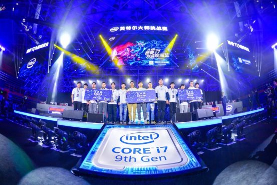 图片包含 室内

描述已自动生成