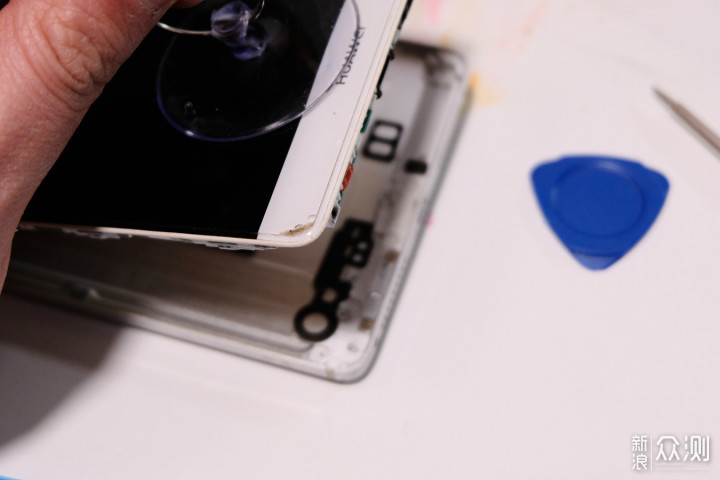 华为老将还能战否？mate8更换电池记_新浪众测