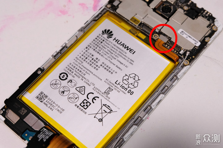华为老将还能战否？mate8更换电池记_新浪众测