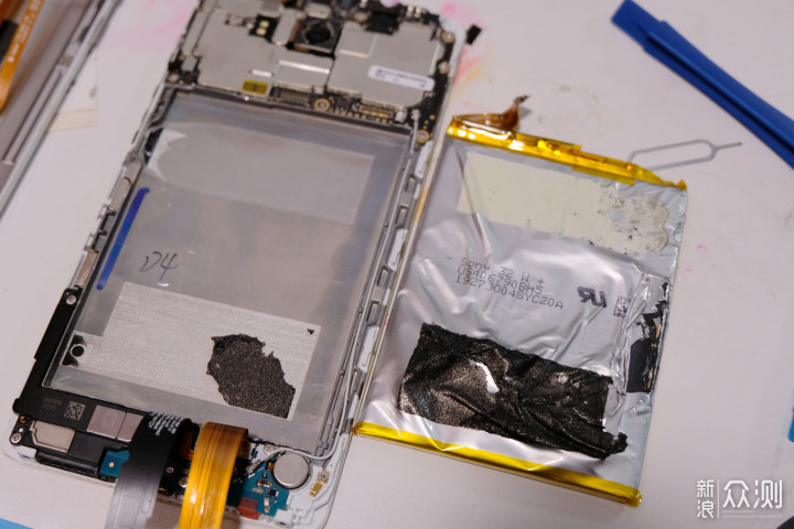 华为老将还能战否？mate8更换电池记_新浪众测