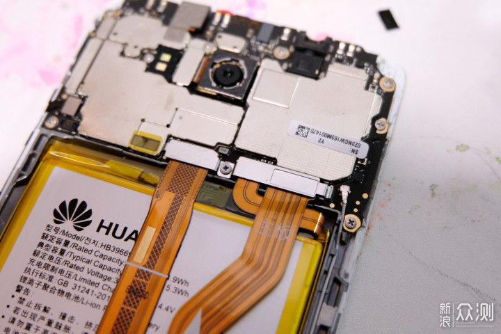 华为老将还能战否？mate8更换电池记_新浪众测