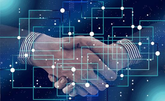 BlackBerry与AWS携手推出为车载应用打造的安全和智能的互联汽车软件平台