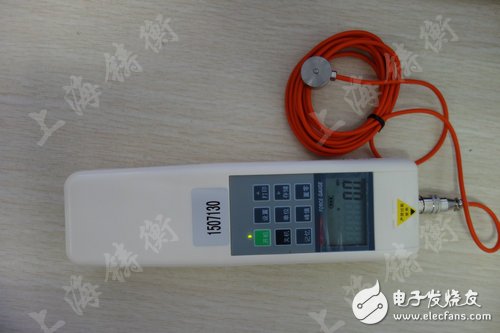 怎样解决电子拉力计的信号干扰问题