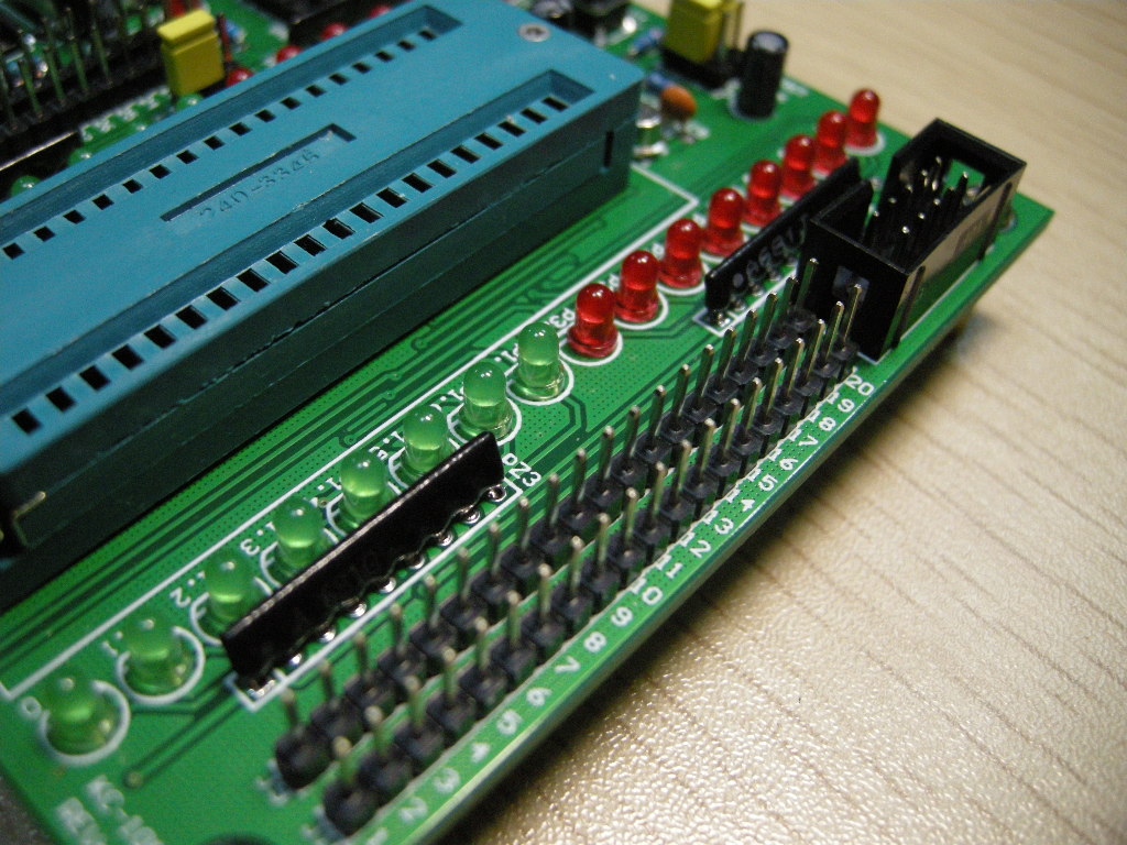 AVR单片机对外部RAM的扩展