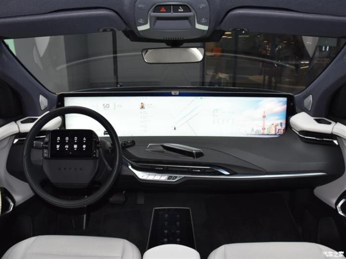 智能座舱,拜腾显示屏