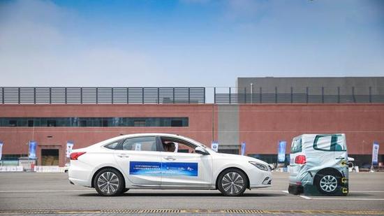 碰撞评分日趋同质化 物联网技术开启汽车安全“第三战场”