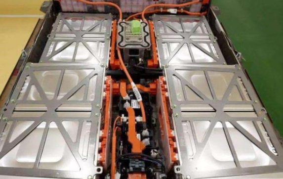 电动汽车的日常使用,给电池充多少电合适