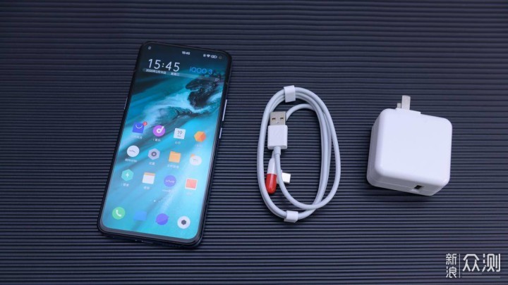 我把性价比的iQOO 3和主打线下的X30 Pro横评_新浪众测