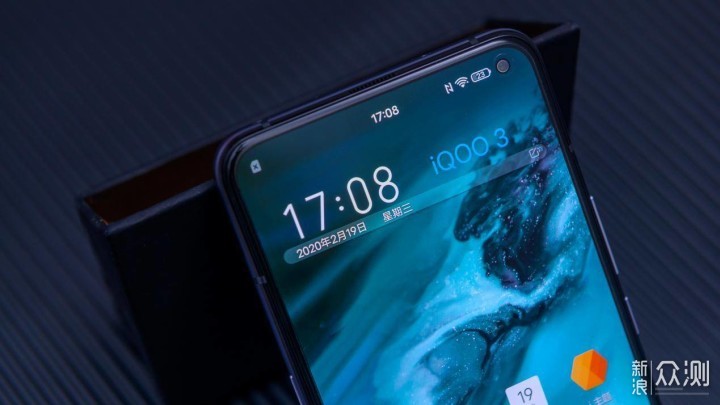 我把性价比的iQOO 3和主打线下的X30 Pro横评_新浪众测