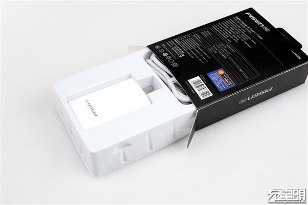 氮化镓新成员：品胜65W PRO充电器体验