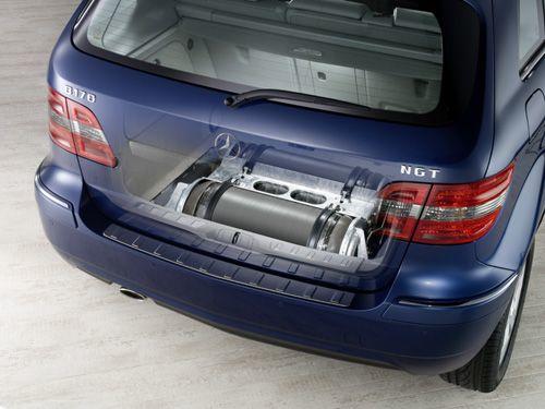 点击放大图片 基于ATmega16的电动车锂电池组设计