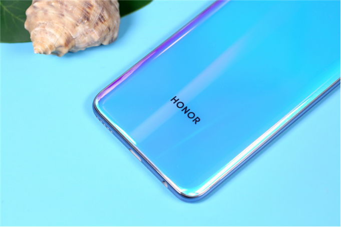 5G手机“核弹”来袭 荣耀30S首发评测:深度解密一代神U麒麟820