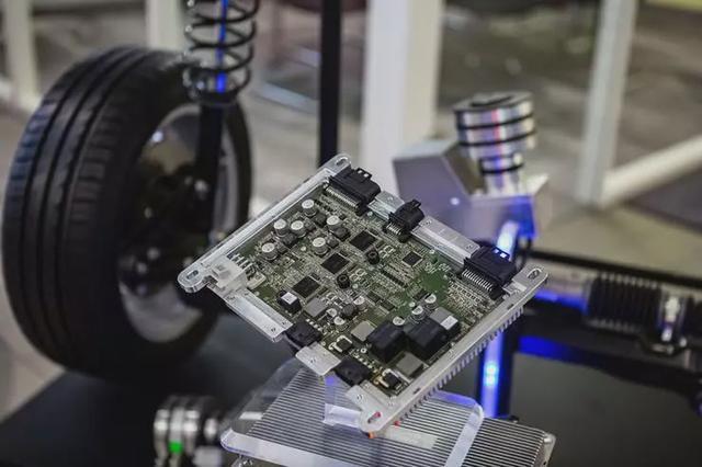 “神器”大搜罗 近年来汽车行业黑科技盘点 