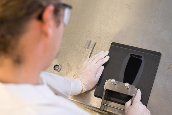 电动汽车,黑科技,前瞻技术,电池,加州大学圣地亚哥分校锂金属电池,锂金属电池泄洪道,电池隔膜 电动汽车,黑科技,前瞻技术,电池,加州大学圣地亚哥分校锂金属电池,锂金属电池泄洪道,电池隔膜