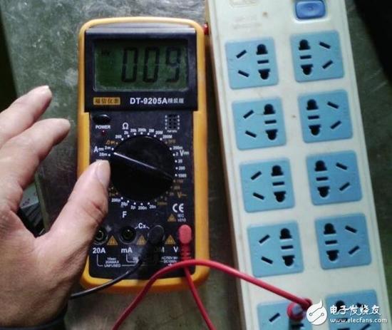如何使用数字万用表区分火线和零线