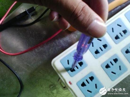 如何使用数字万用表区分火线和零线