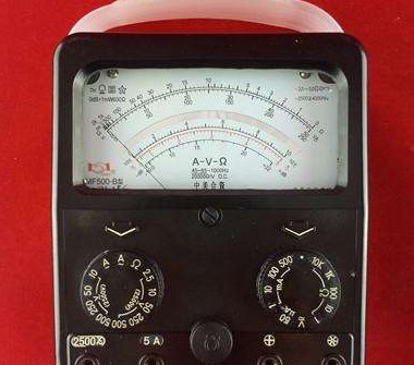 指针式万用表的测量原理及使用注意事项
