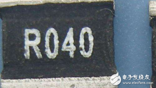 工业里所用的元器件挺多的,每种在使用时会有着异样的使用要求的。作为工业里常用到的万用表,人们在使用时也是有需要去注意的。本文主要讲解的内容就是使用万用表来测量电阻阻值时需要注意哪些问题,一起来看看吧。