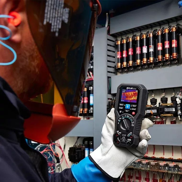 关于DM166--内置红外成像传感器的数字万用表介绍