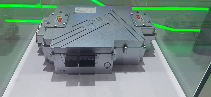 121605685167_.pic.jpg?imageView2/2/w/550