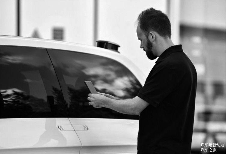 图2 用于UMV客车的人机界面(HMI)