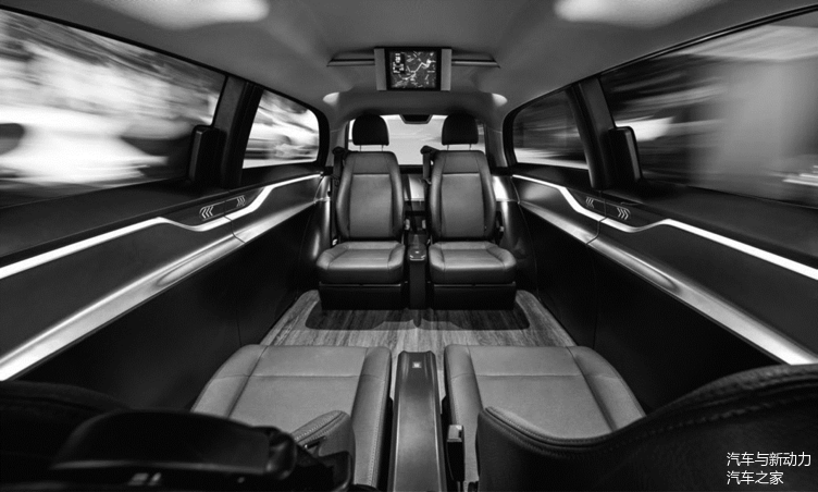 图3 采用2+2座位布置方式的UMV客车车厢内部示意图