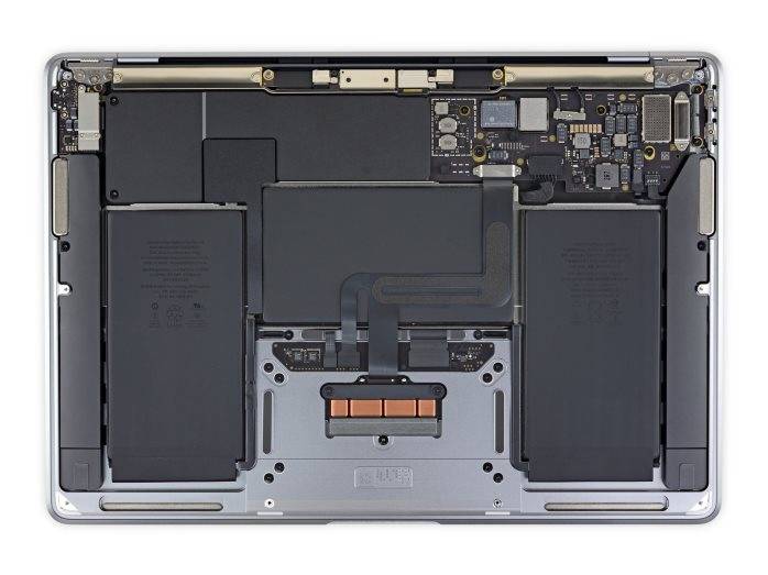 MacBook Air (M1, 2020) 動作正常、一部故障あり MacBook Air (M1, 2020) 電源が入らないロジックボード修理