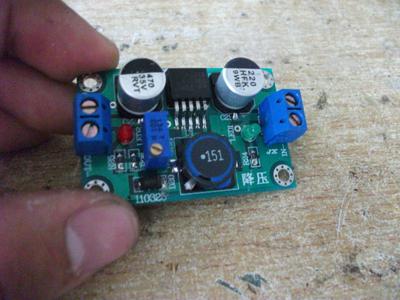 怎样制作带电压表的降压模块