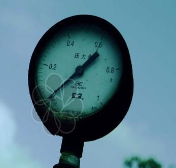 如何用万能表判断电风扇的电机以烧坏?