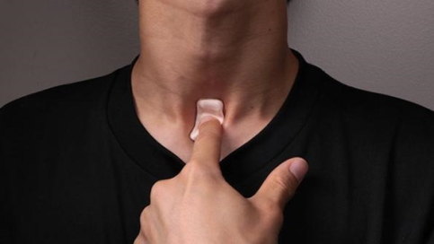 Maxim teams for wearable medical monitor tech